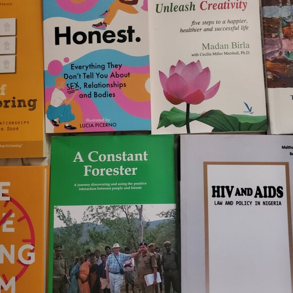 📚 Pick 5 Books – Your Choice $25 Bundle Deal lot EXPLORATION - Picture 4 of 10